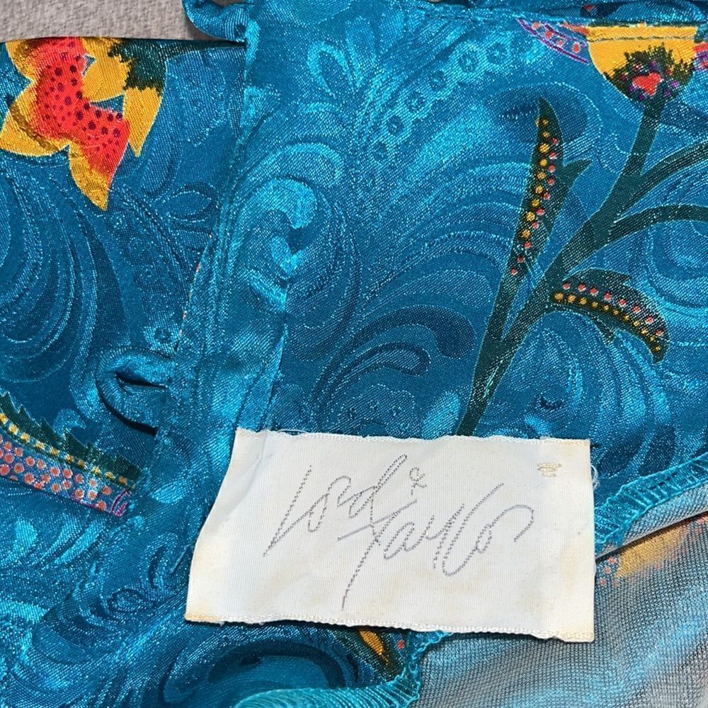 Vintage 70’s Lord&Taylor paisley print teal dress w/shoulder pads,elastic waist. - Picture 6 of 14